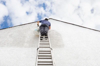 Peinture extérieure à Nages-et-Solorgues — façades et ravalement